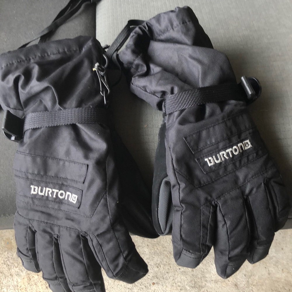 Black Gloves